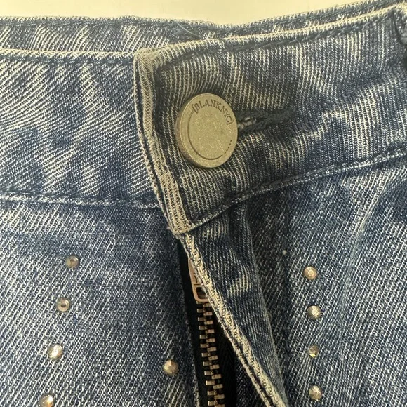 BlankNYC Magic Hour Jeans size 26 Blue Studded Denim Pants - Picture 3 of 7